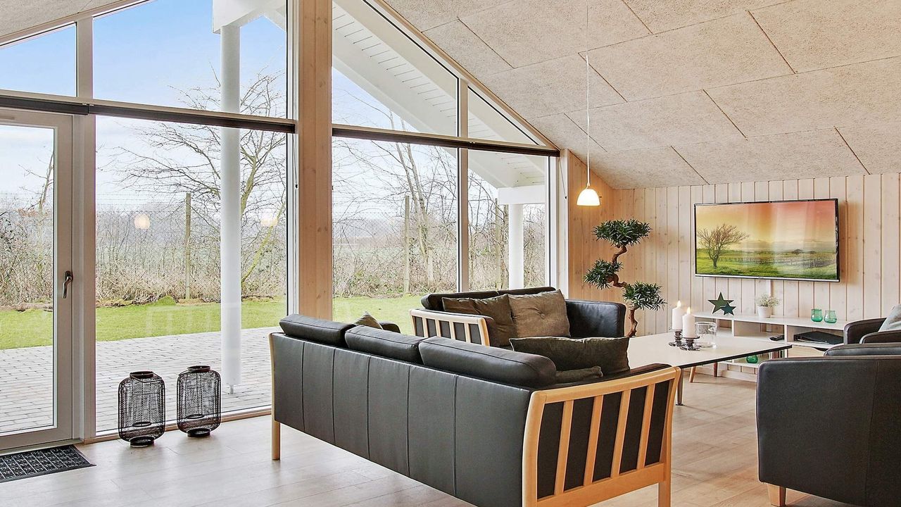 Indoor Indoor